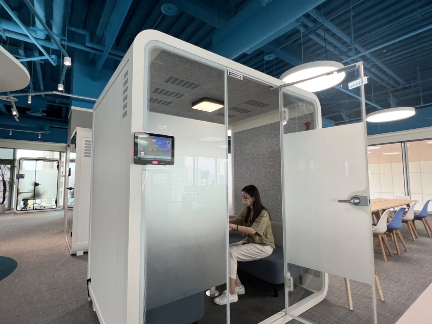 Top1体育高雄據點的智慧行動辦公艙，展現Top1体育在面板以外的研發應用軟實力